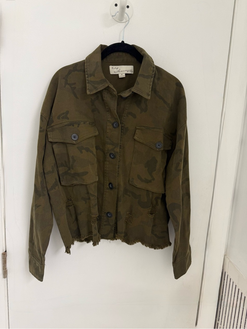Vintage Havana Women’s Camo distressed denim jacket olive green Size Medium